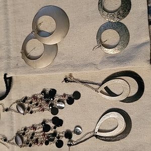 Set of 4 earrings